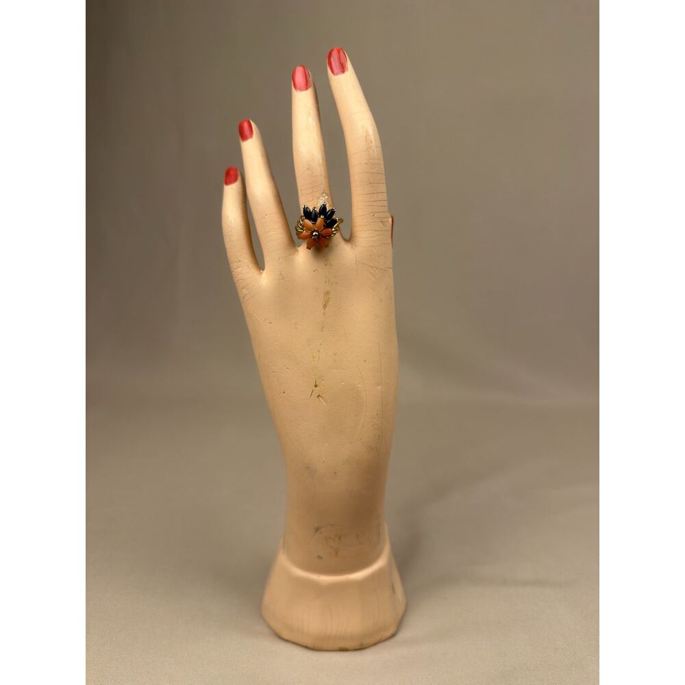 Vintage 1960s Faux Coral & Black Onyx Glass Navette Cluster Statement Ring Sz 7